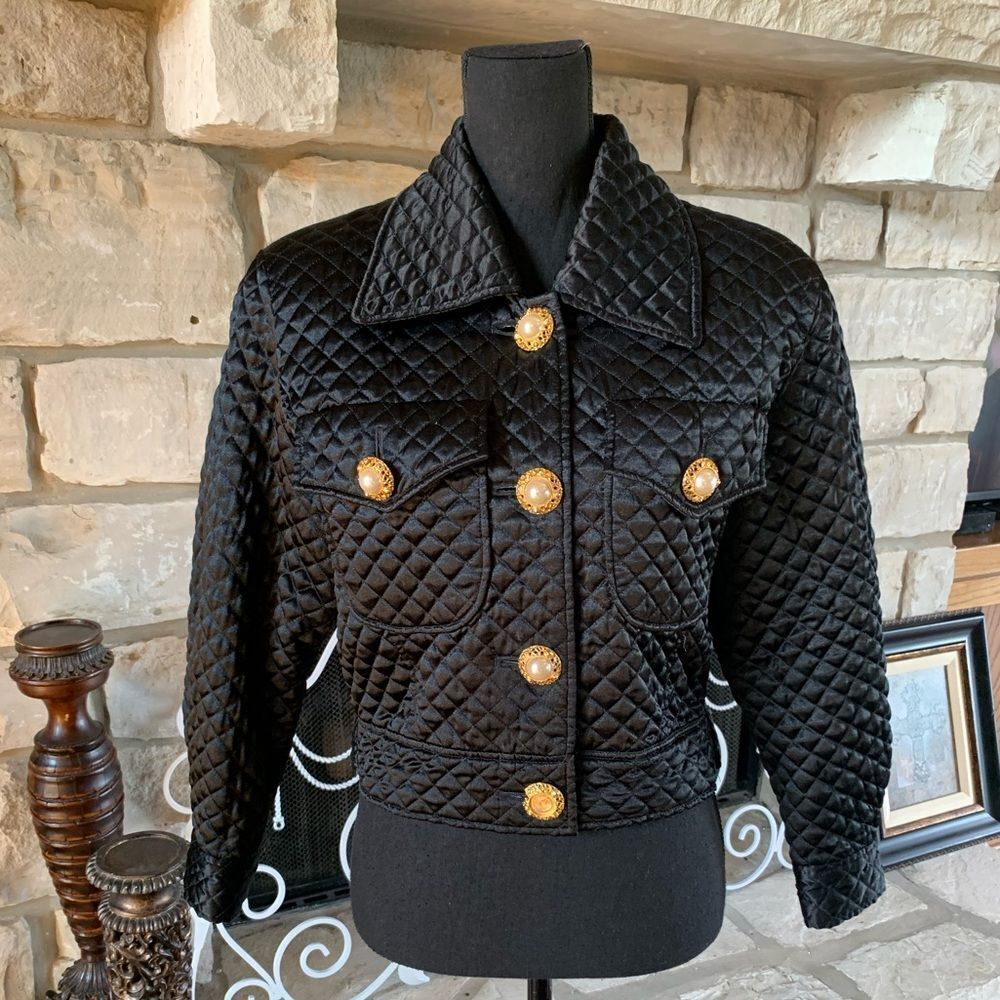 Black Cropped Quilted Jacket‎